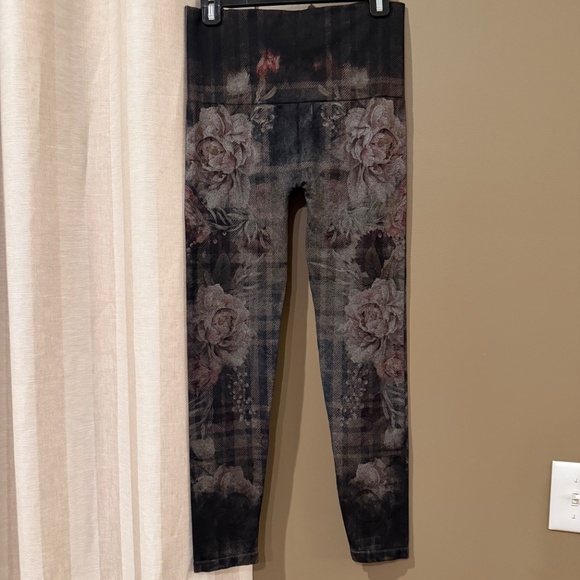 M. Rena Women's High Waisted Dark Floral Leggings, One Size - Picture 3 of 10